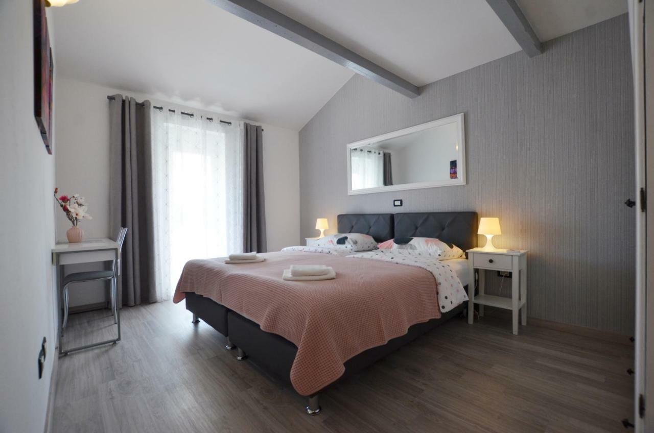 Guesthouse Mila Rovinj Exteriör bild